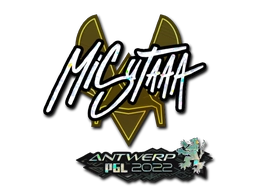 misutaaa (Glitter) | Antwerp 2022